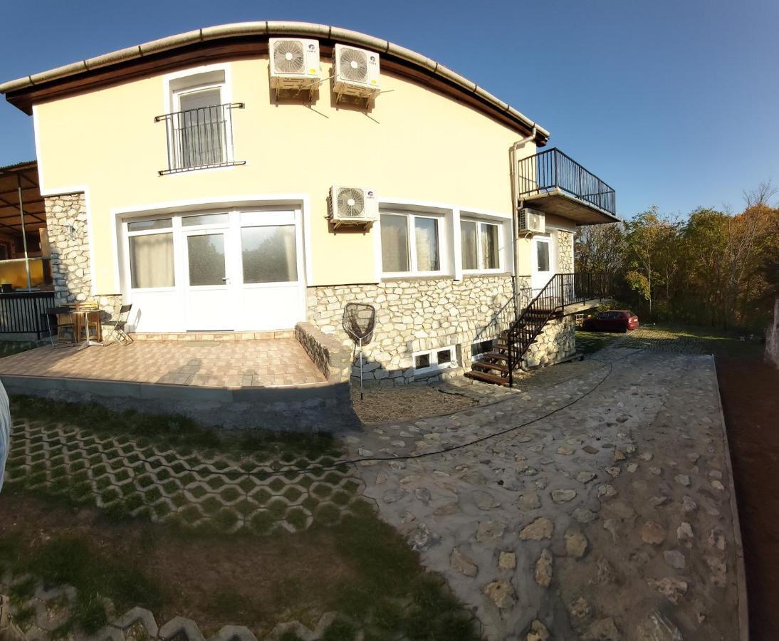 Gecse-Villa Шарошпатак Экстерьер фото